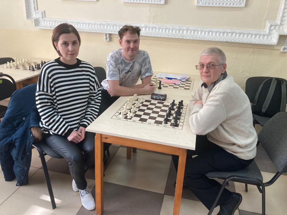 Сотрудники больницы достойно сражались на шахматном турнире